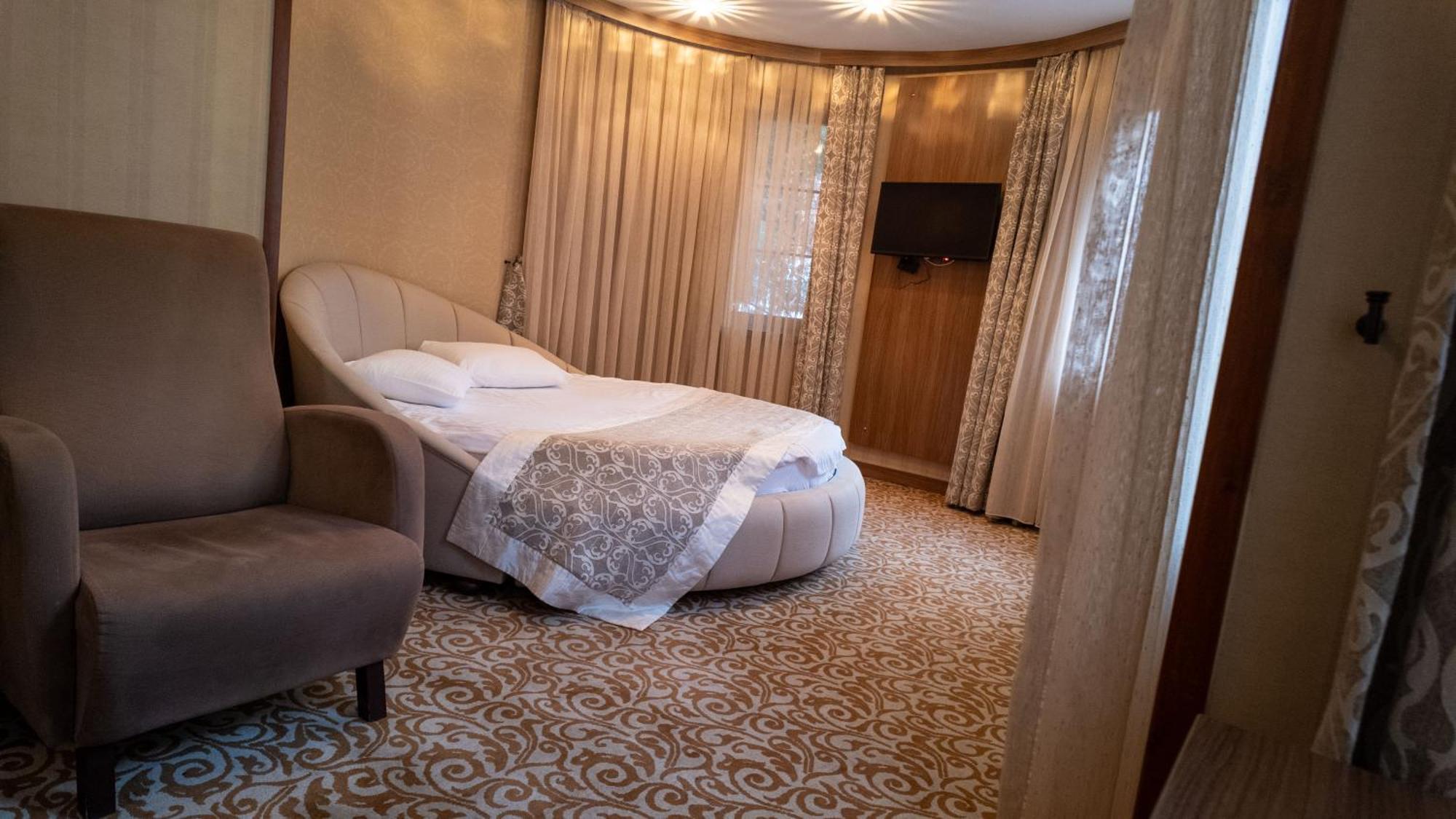 Cesmeli Konak Hotel Сіліврі Екстер'єр фото