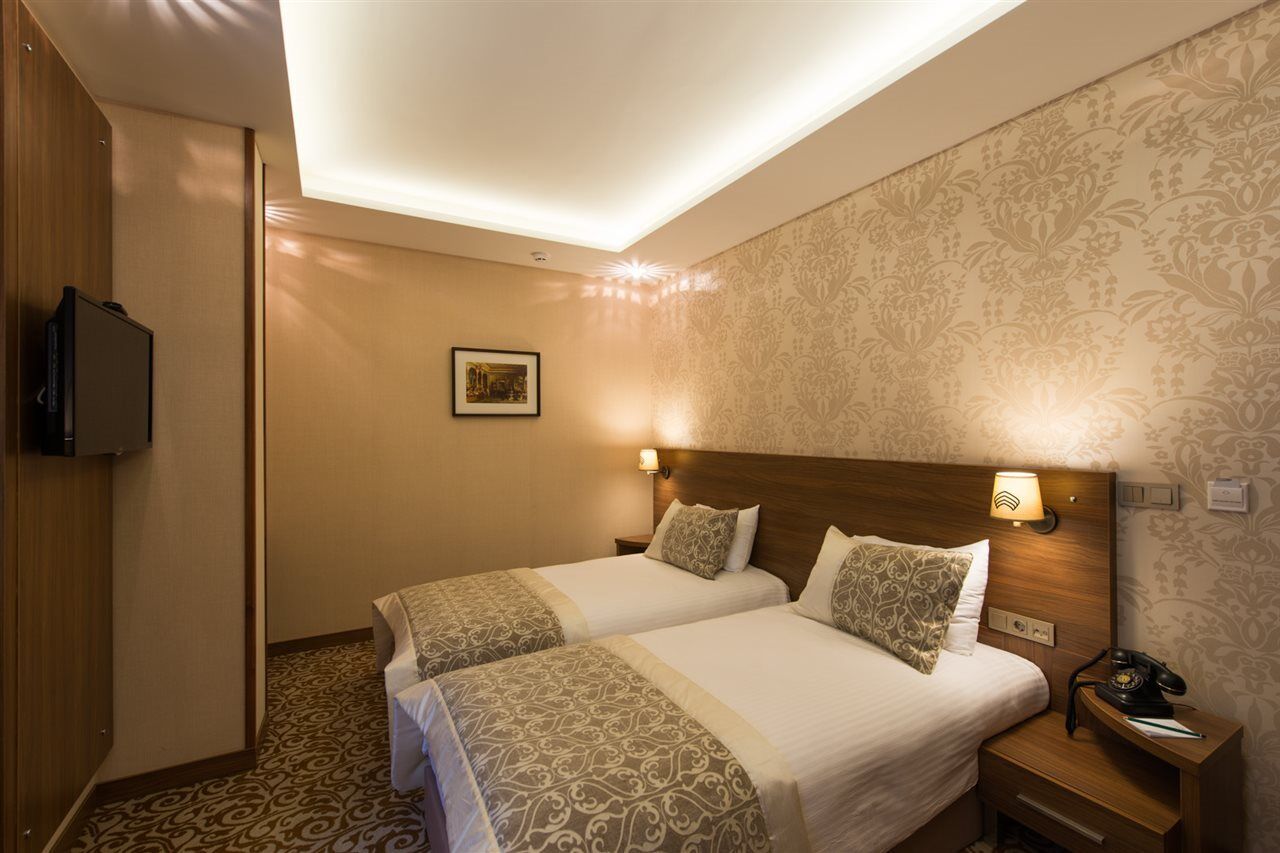 Cesmeli Konak Hotel Сіліврі Екстер'єр фото