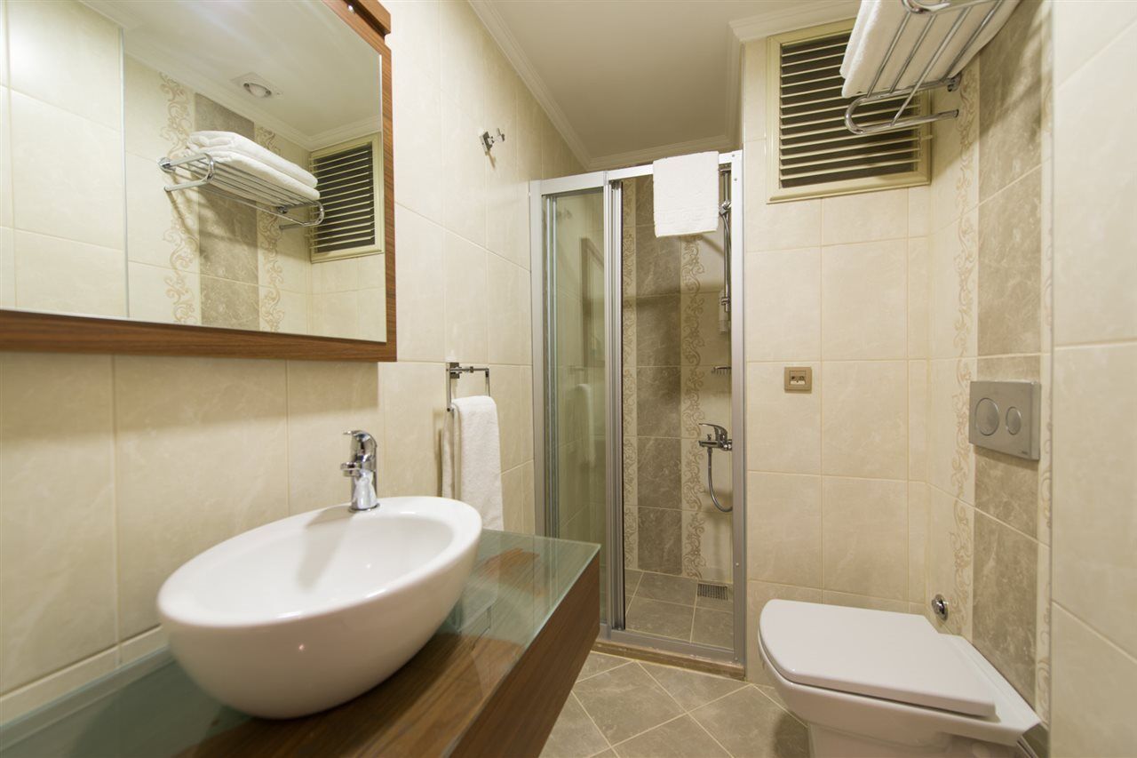 Cesmeli Konak Hotel Сіліврі Екстер'єр фото
